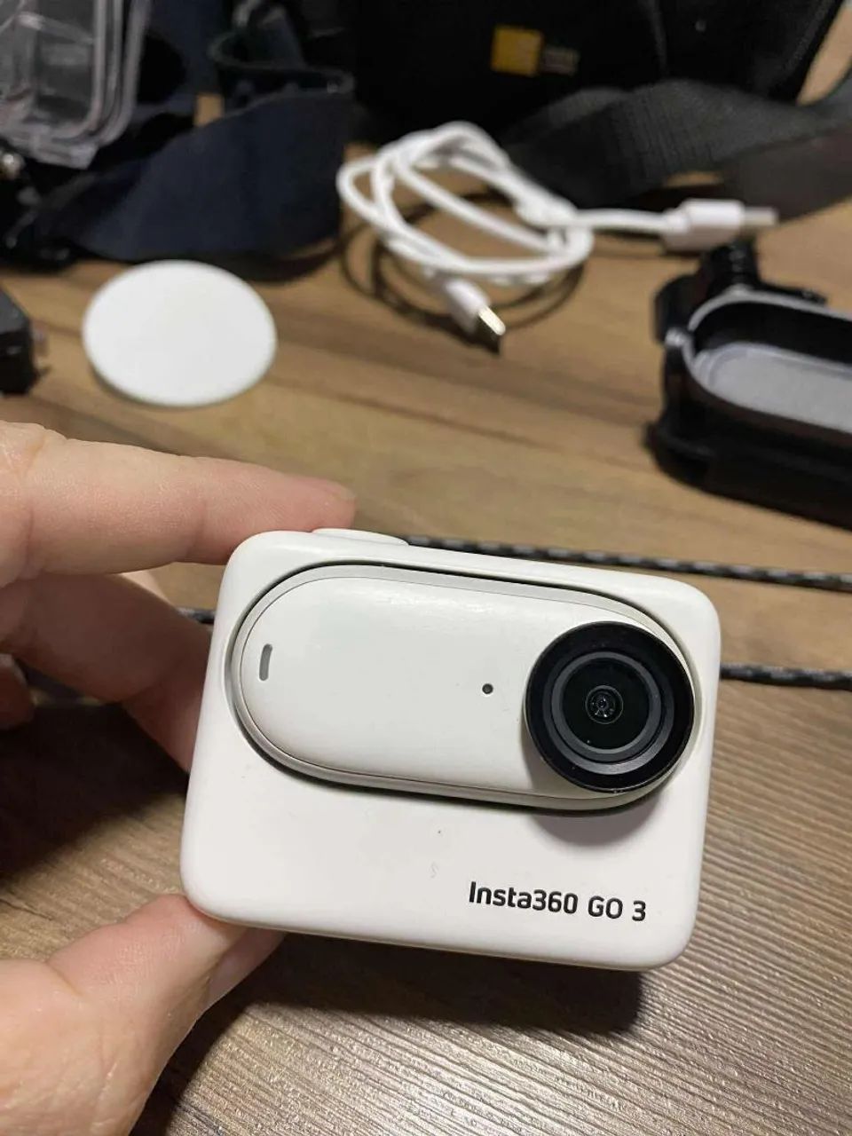 Câmera Insta360 Go 3 Standalone 2,7k 64gb - Foto 3