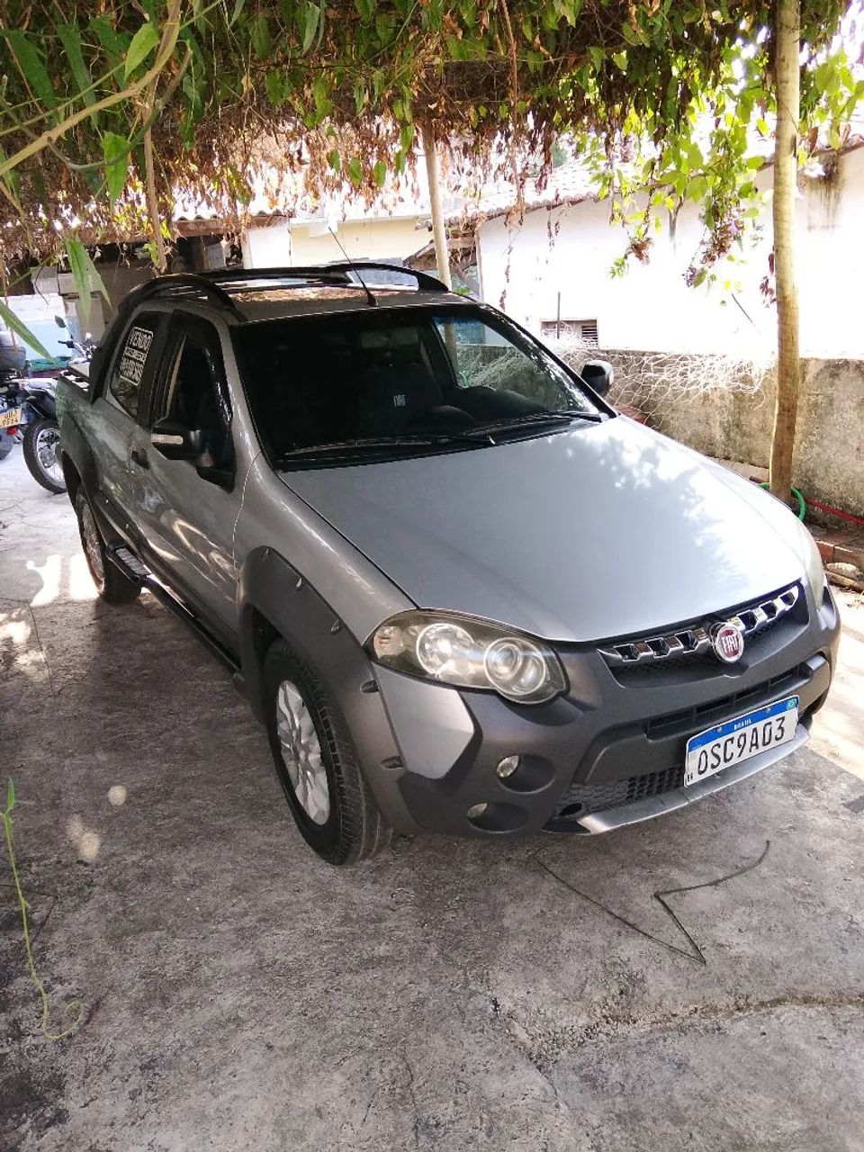 Fiat Strada Adventure1.8/ 1.8 Locker Flex CD 2013 - Foto 2
