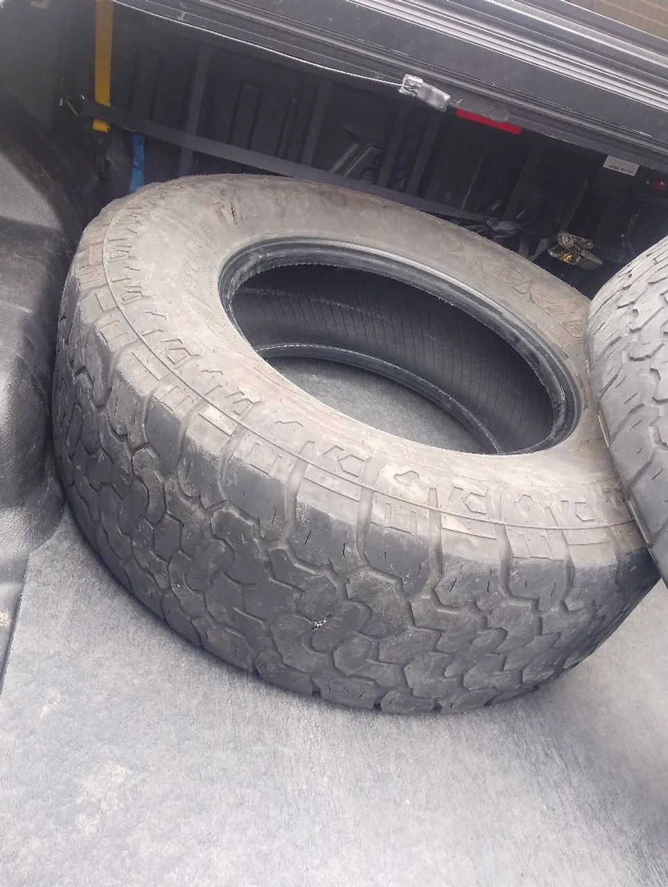 Pneus 285-70 R17. - Foto 2