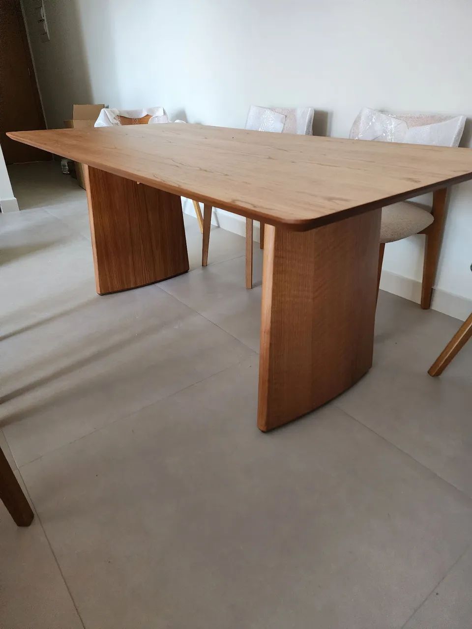 Mesa de jantar nova 1.80 mt X 0.90 - Foto 2