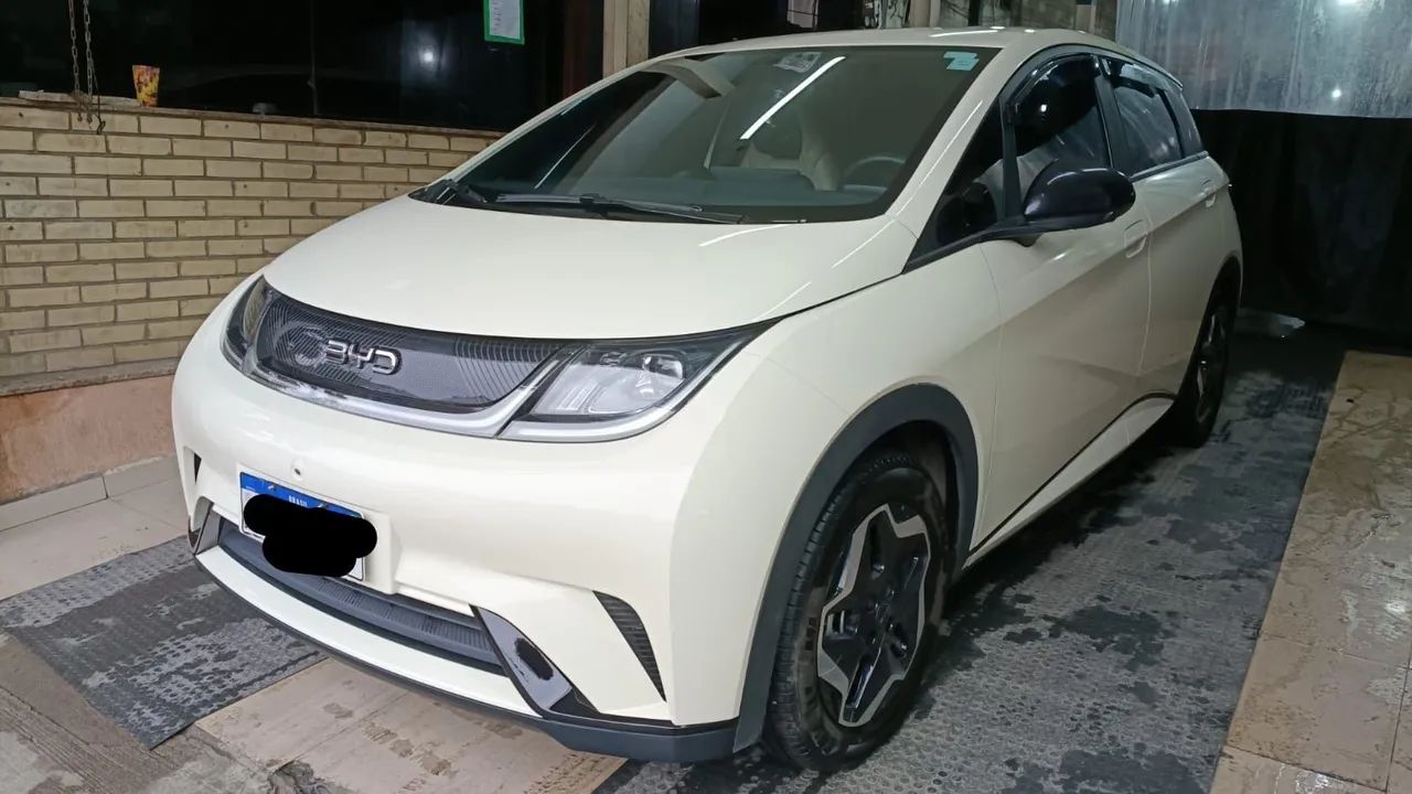BYD Dolphin EV (Elétrico) 2026