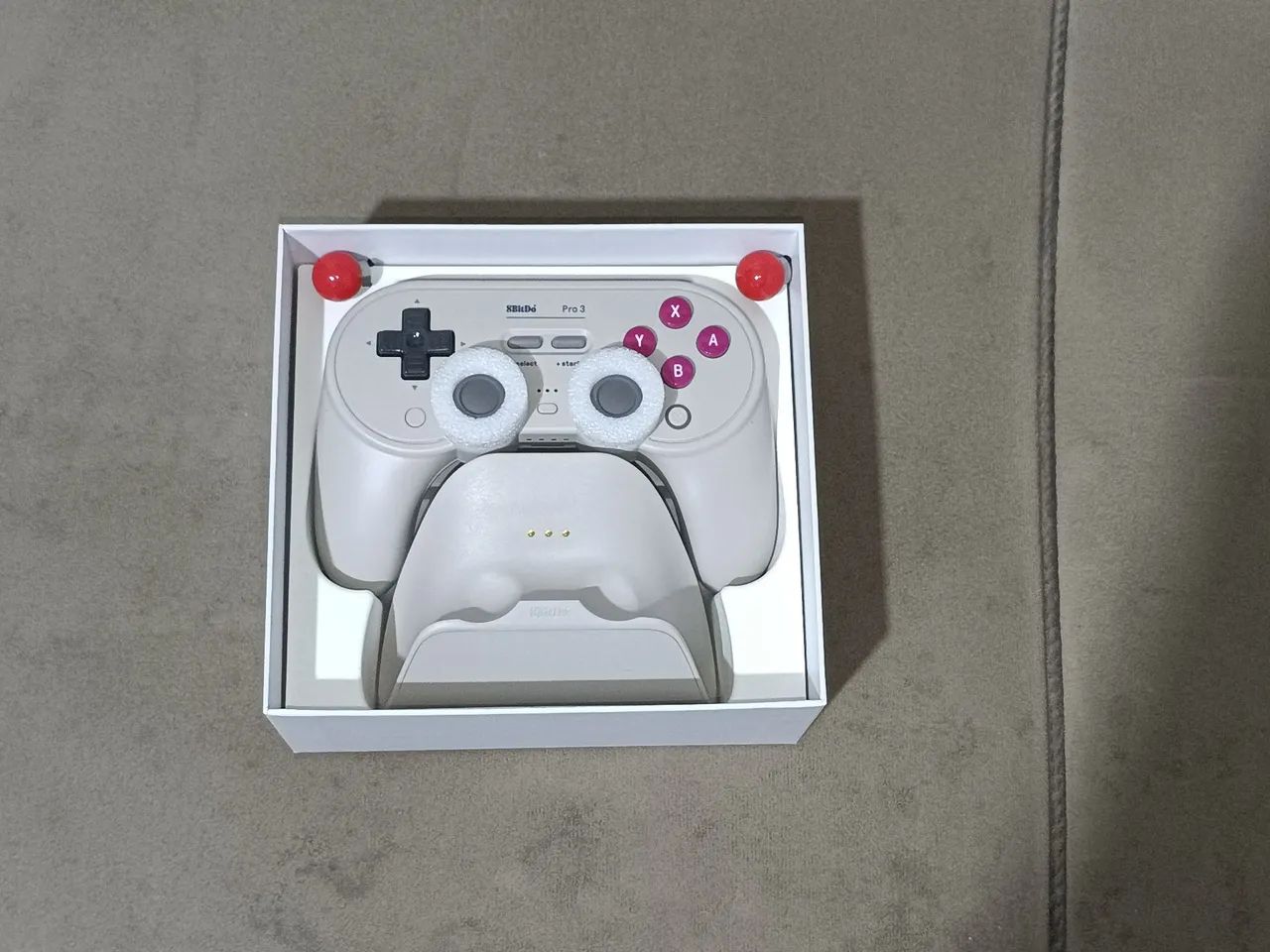 Controle 8BitDo Pro 3 - Foto 2