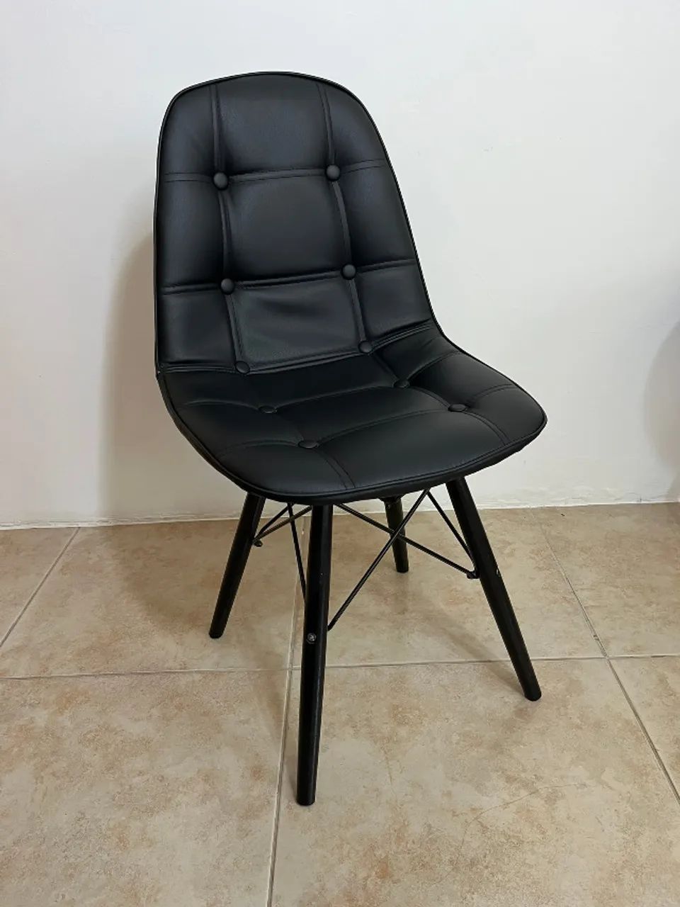 Conjunto com 2 Cadeiras Well Preto  - Foto 4