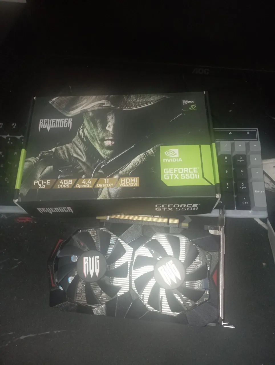 GTX 550 TI 4GB - Foto 4