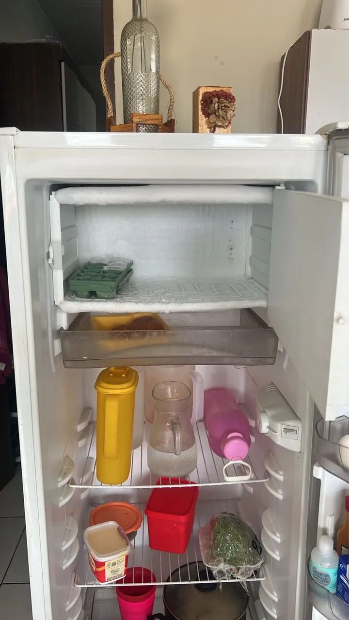 Vende-se geladeira 
