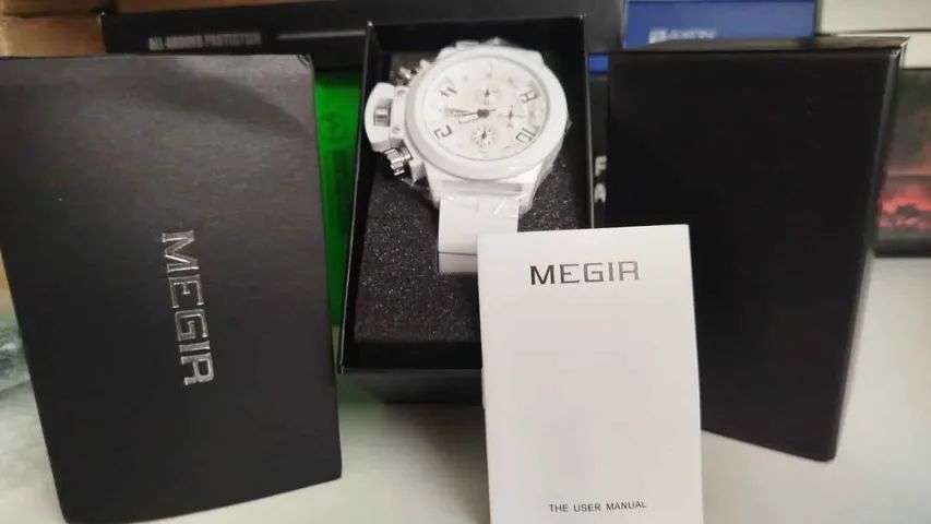 Relógio Megia