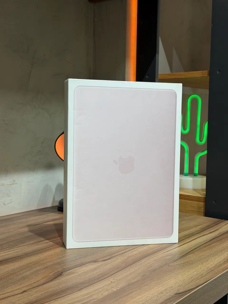 MACBOOK NEO ROSE - novo lacrado 