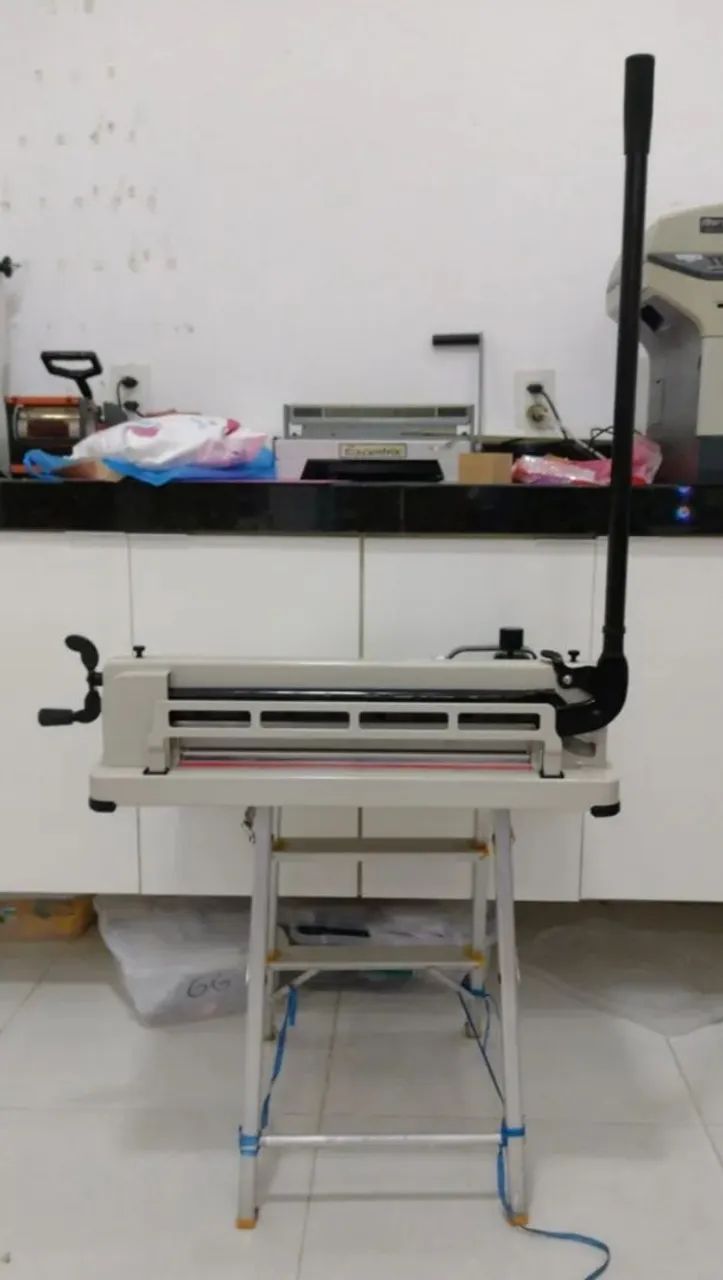 Guilhotina Original Nagamo 43cm 400 Folhas A3 Pintura eletrostática - N400A3R