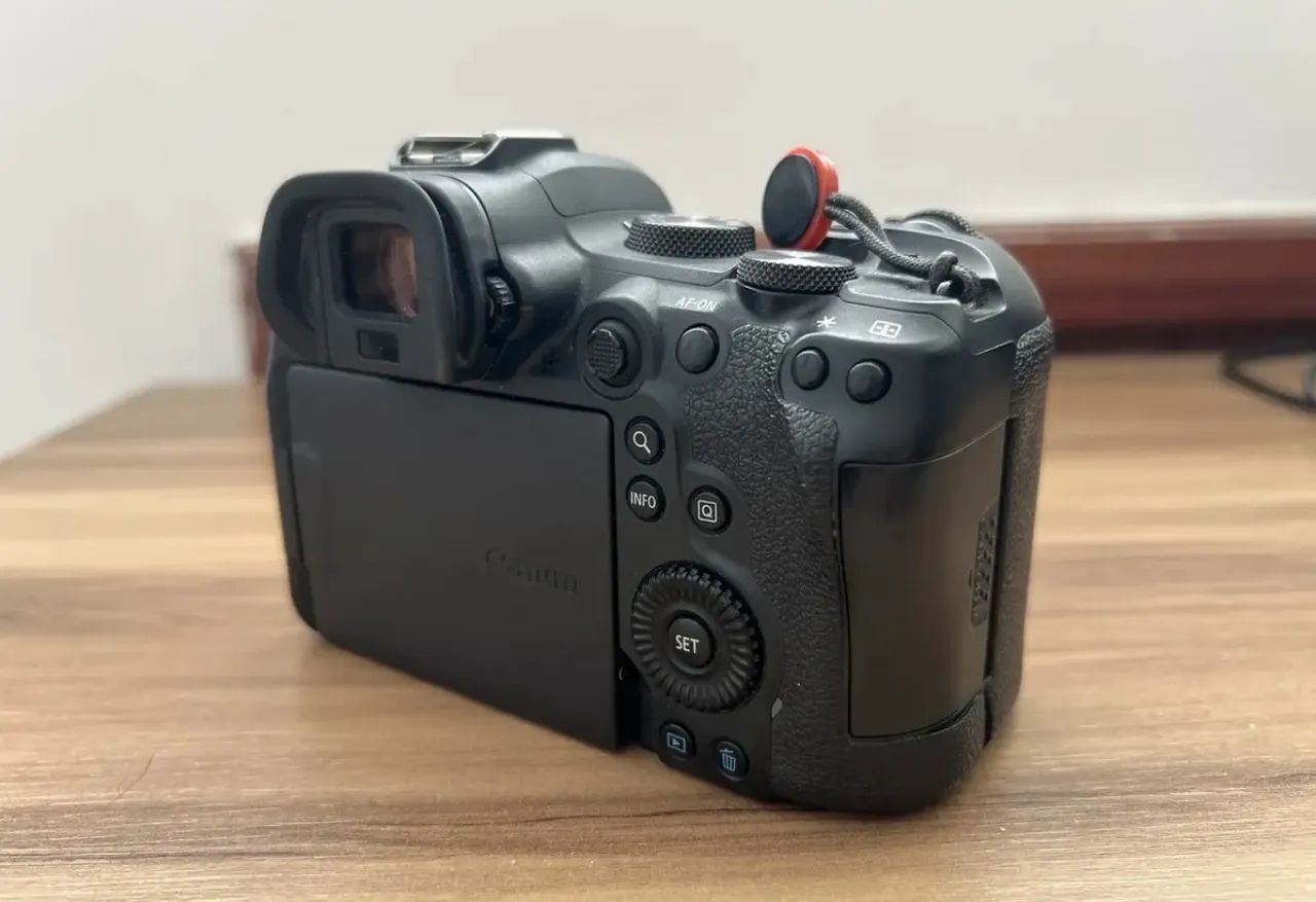 Canon R6