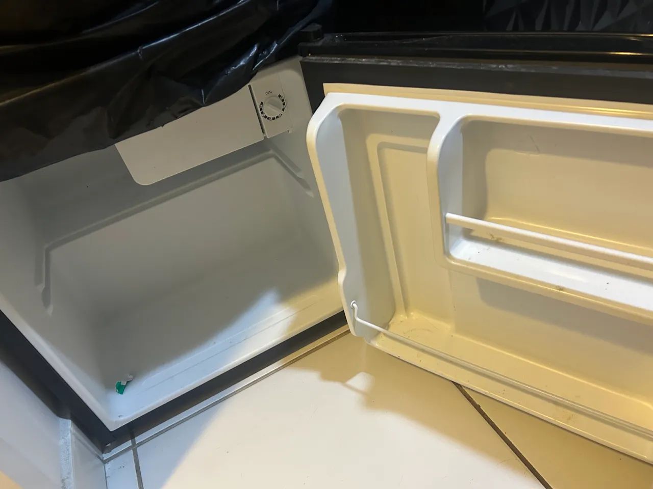 Frigobar Philco 110vltz - Foto 2
