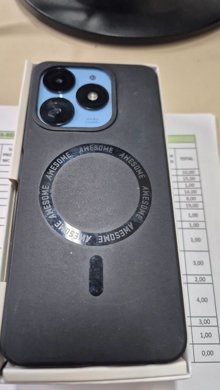 Celular com 2 meses de uso 