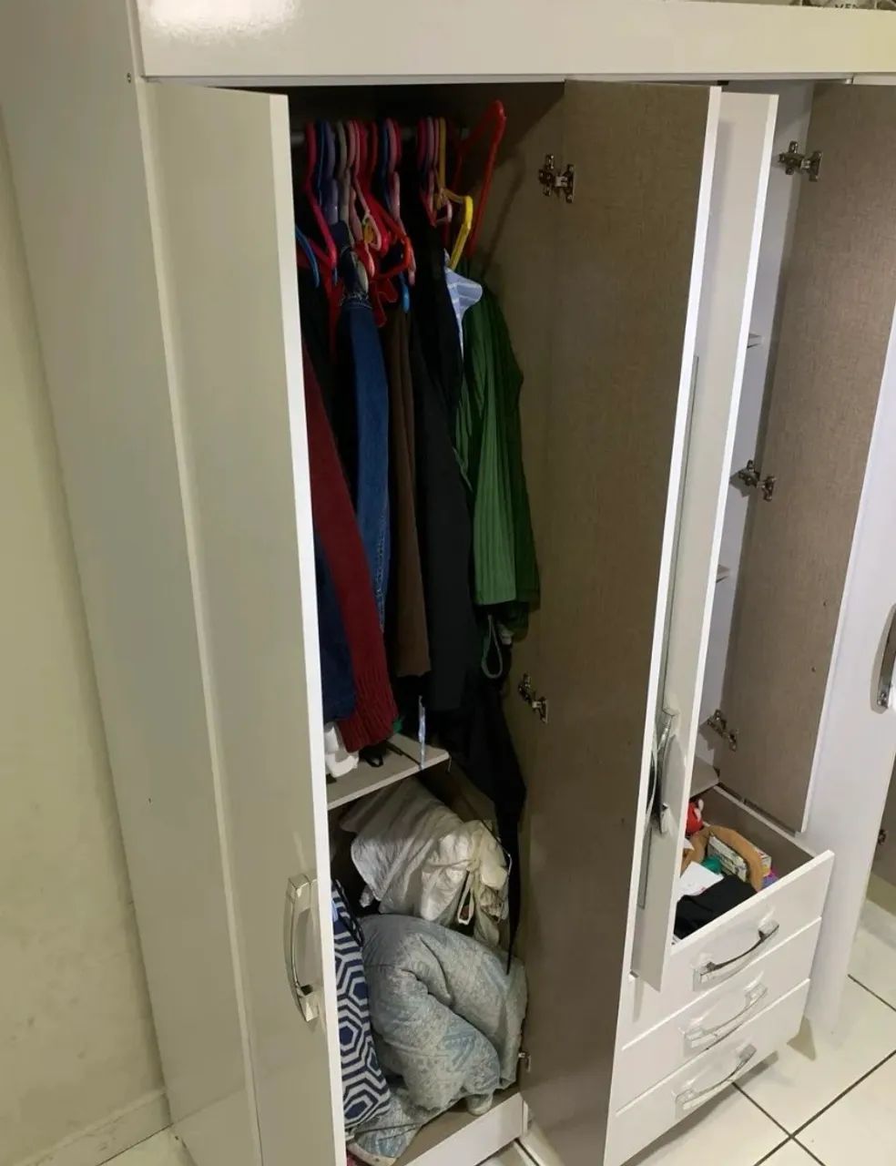 GUARDA ROUPA MDF 6 PORTAS - Foto 3