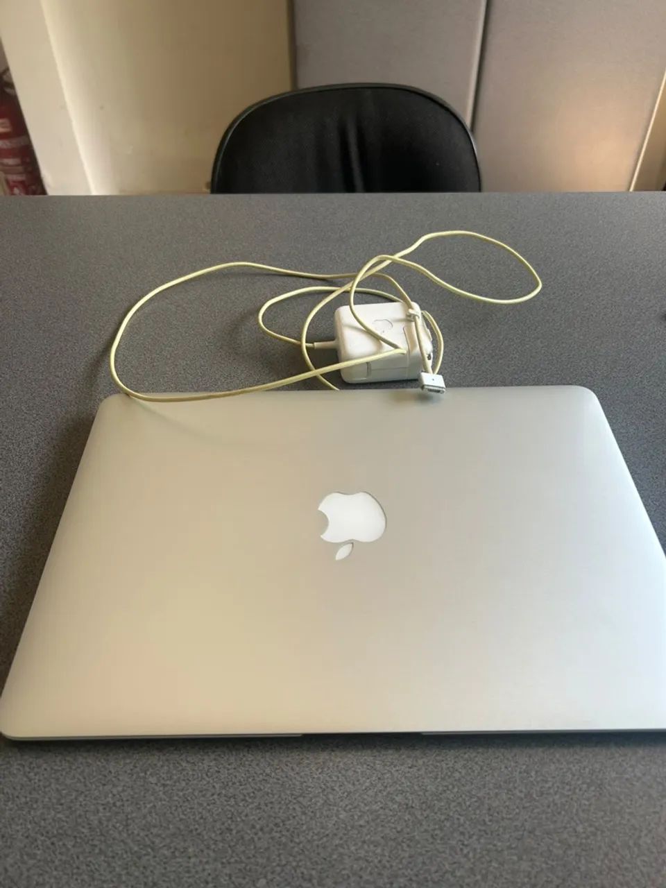 MacBook Air 13? 2017 i5 / 8gb RAM / Ssd 128gb - Notebooks
