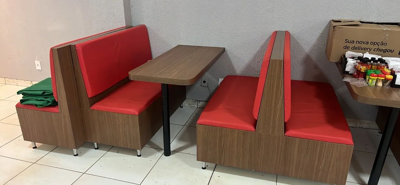 Conjunto com 2 Cabines Estofadas + Mesa - Móveis para Lanchonete/Restaurante - Foto 3