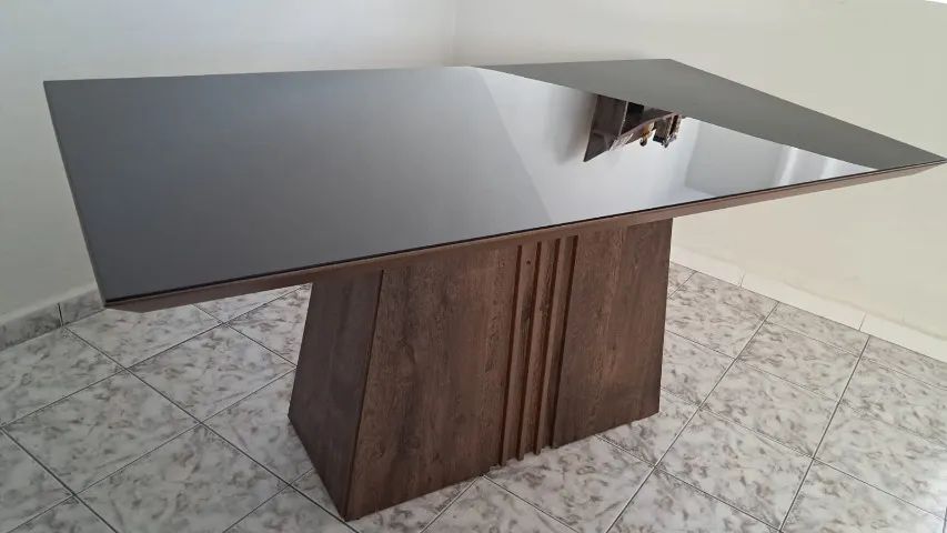 MESA USADA SEIS CADEIRAS - Foto 4