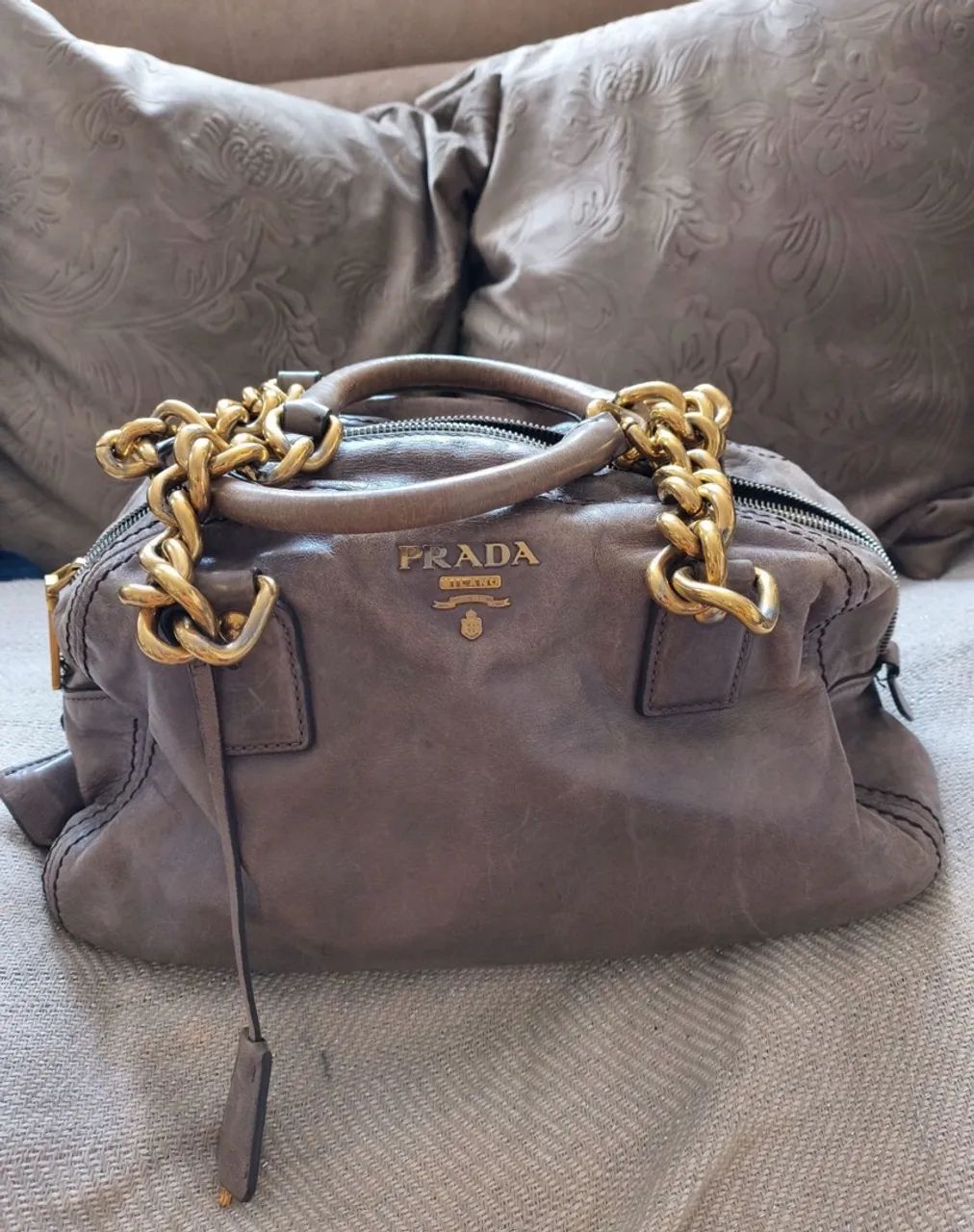 bolsa prada de couro cinza vintage