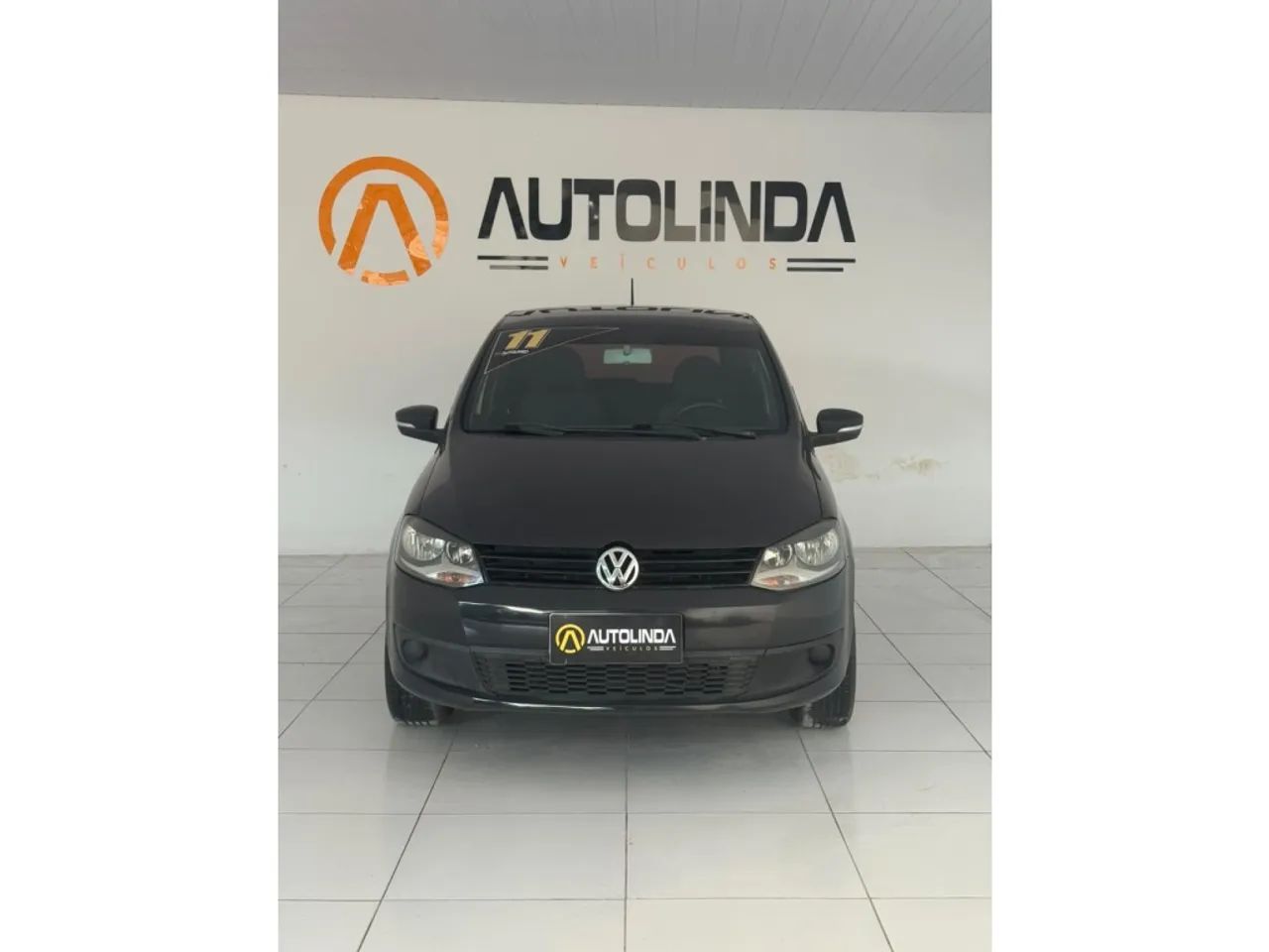 Volkswagen Fox Fox 1.0 Mi Total Flex 8V 5p 2011