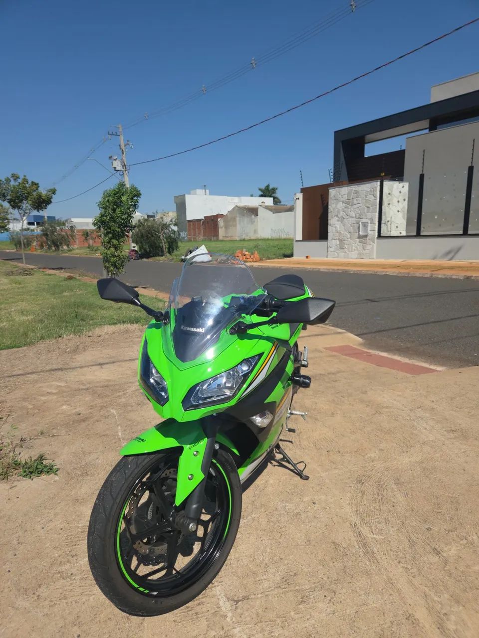 Kawasaki Ninja 300 - Foto 2
