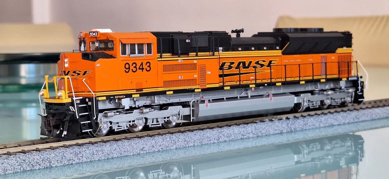 Locomotiva HO SD70Ace com DCC e SOM TSUNAMI 1. - Foto 2