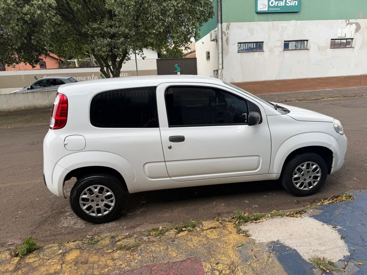 Fiat Uno Vivace 1.0 EVO Fire Flex 8V 3P 2014 - Foto 2