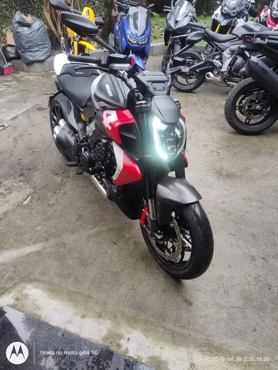 DUCATI DIAVEL V4S 2026 - Foto 5