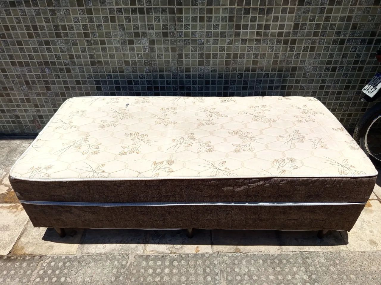 Vendo cama de solteiro  - Foto 5