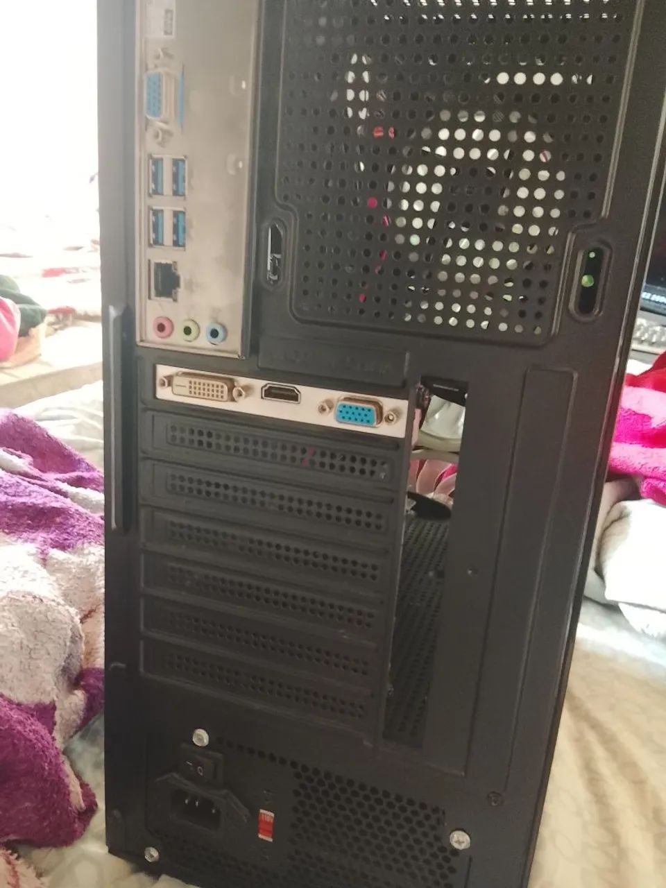 Estou vendendo esse PC que tem que comprar uma placa mãe nova ele tem 8 meses de uso  - Foto 4