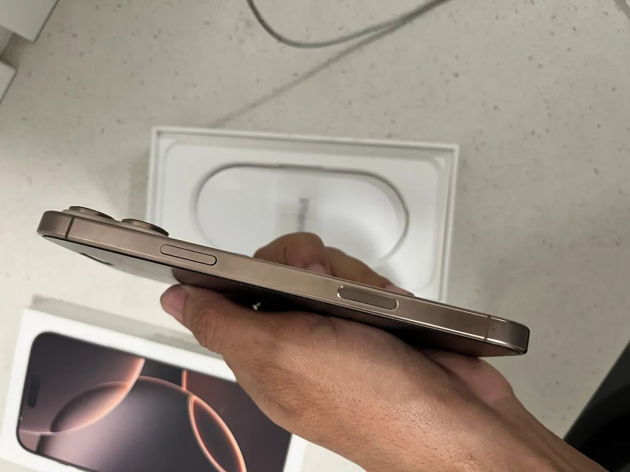 Iphone 16 pro max 256 gb - Foto 5