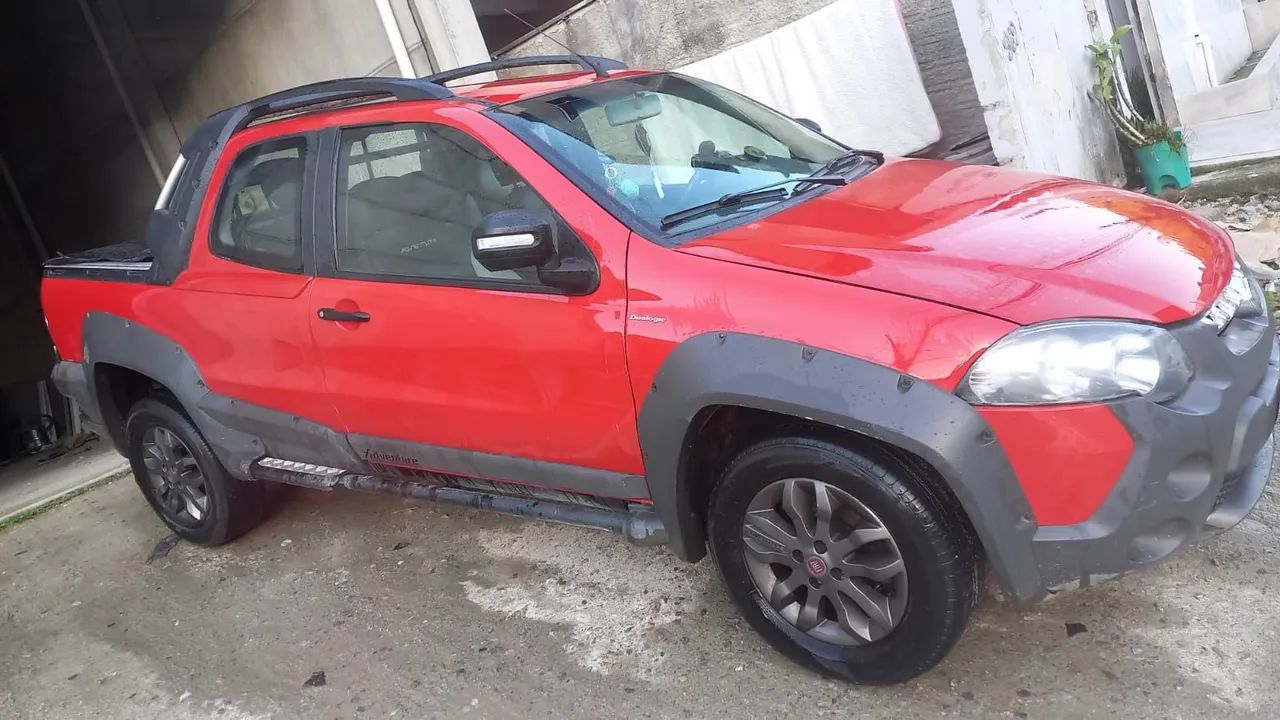 Fiat Strada Adv.1.8 16V Dualogic Flex CD 2013 - Foto 3