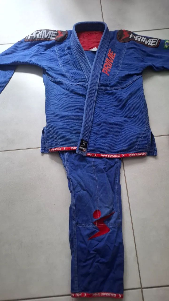 Vendo materiais para jiujitsu. Kimonos e mochila. Tudo por 300. Wats *  - Foto 5