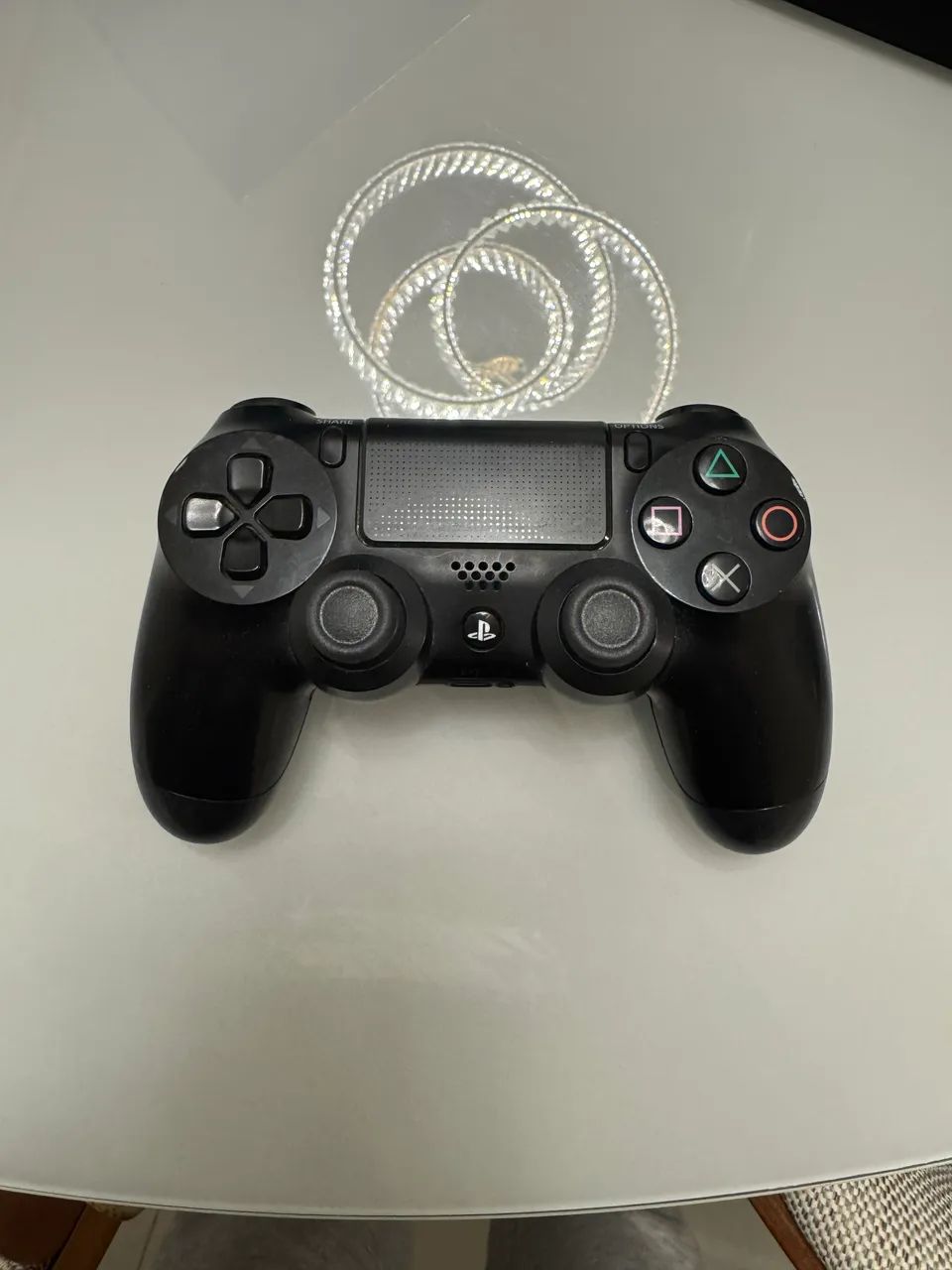 Ps4 Fat com 1TB - 2 controles  - Foto 3