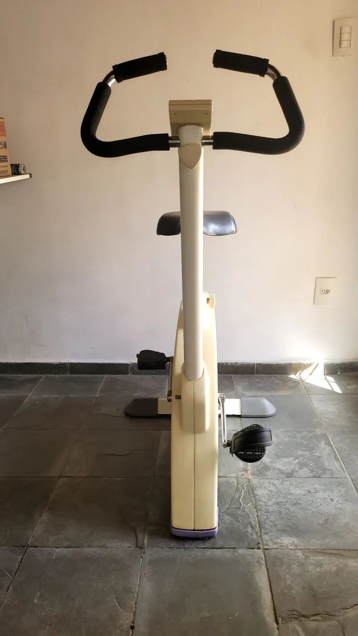 Bicicleta Ergometrica Usada - Foto 2