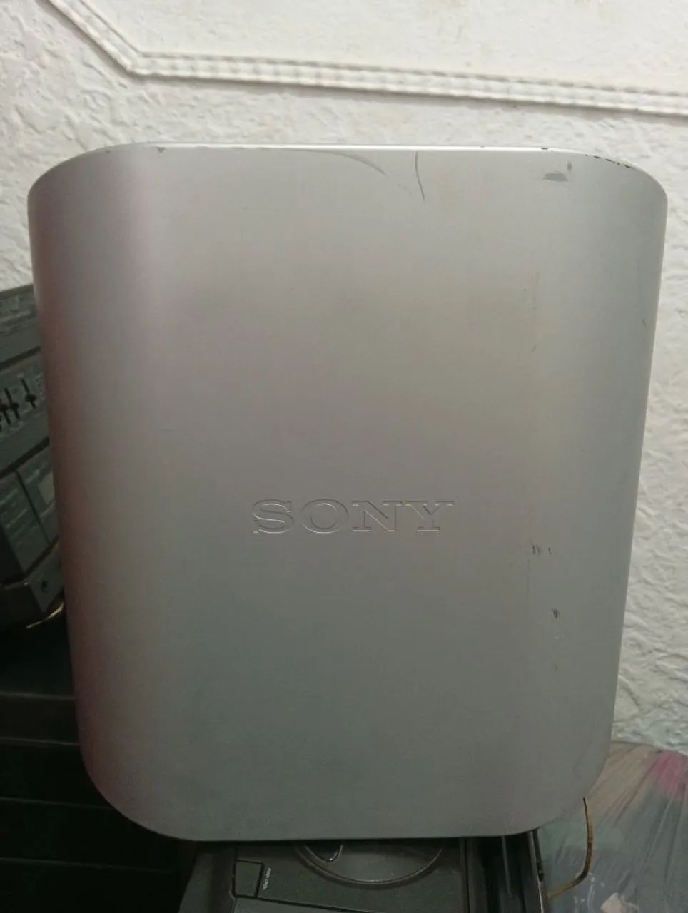 Caixa de som sony funcionando 