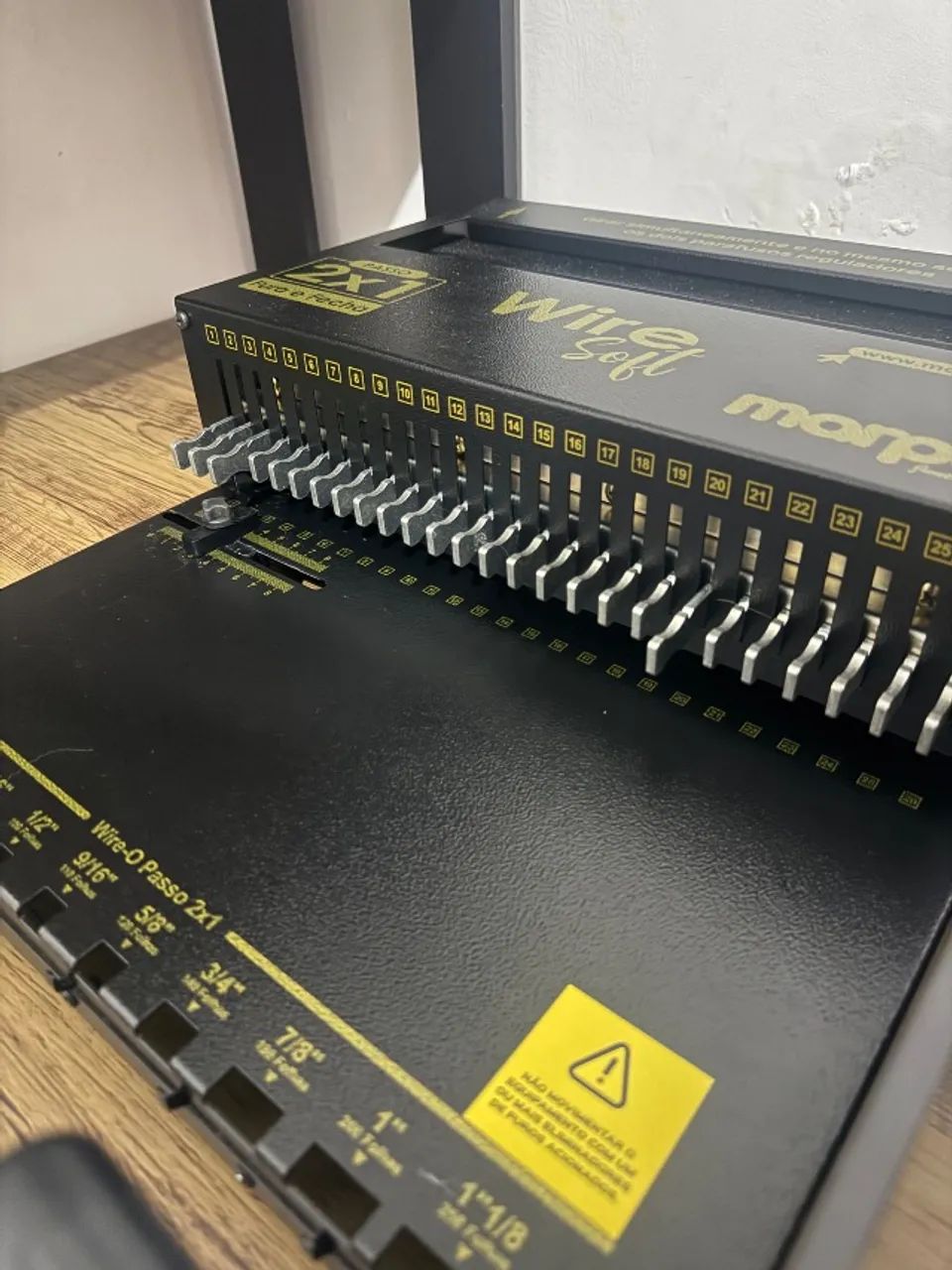 Encadernadora Wire-o 2x1 Black Soft Conjugada Manual 15fls Preta
