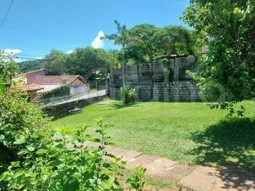 Terreno com 1.856,44mª com 2 casas na Ponta das Canas. - Foto 2