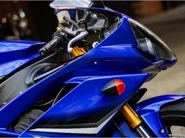 YAMAHA YZF R-1 - Foto 4