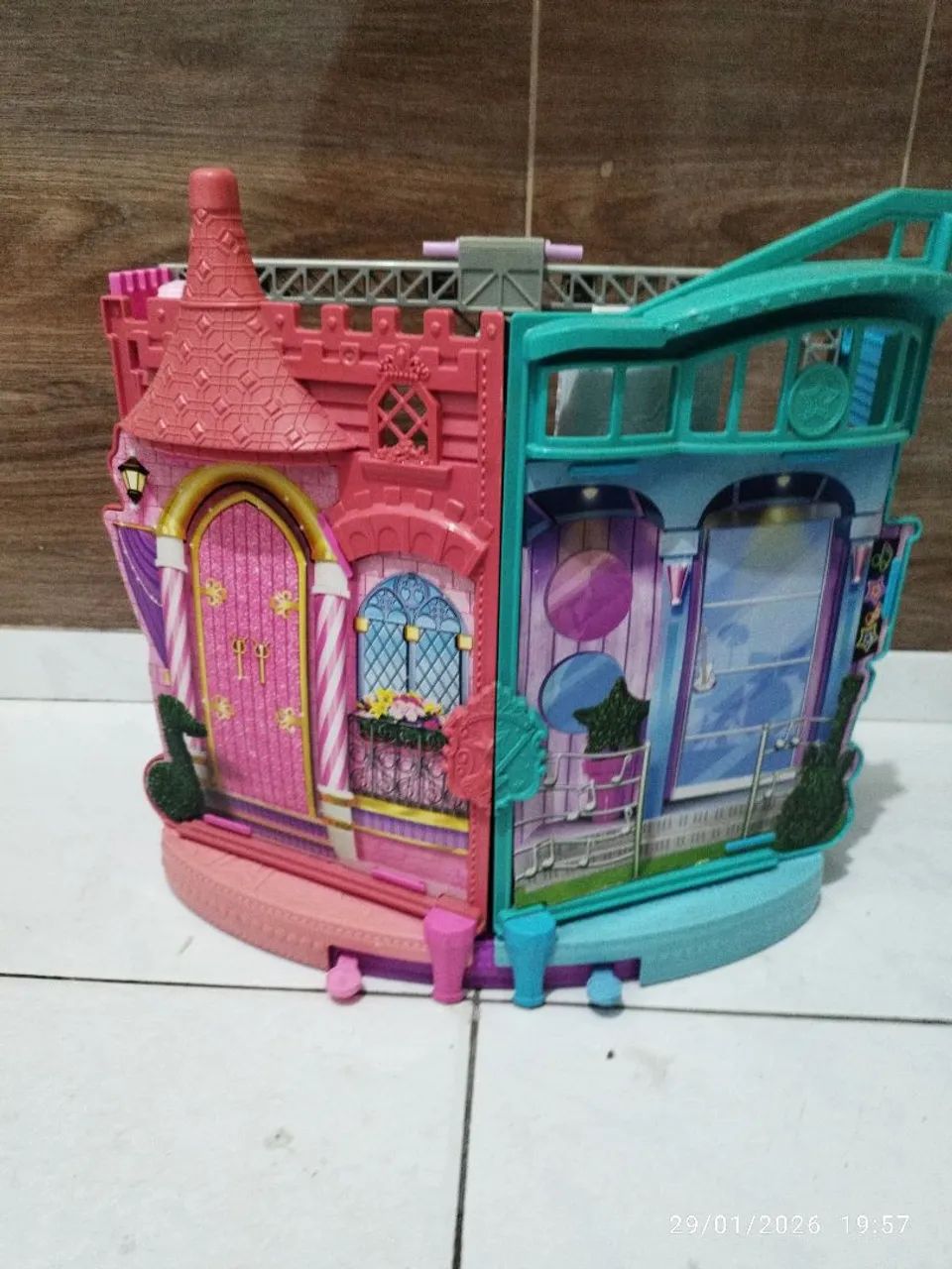 Palco Rock N Royals da Barbie Pop Star