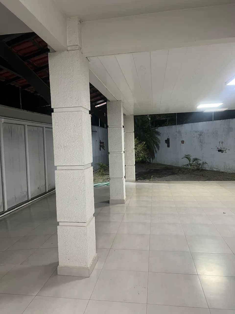 VENDO CASA EM DOIS LOTES - Foto 5