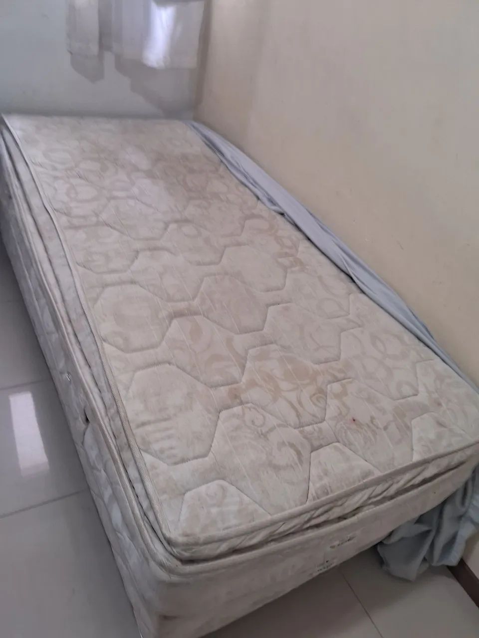 Cama Box solteiro 