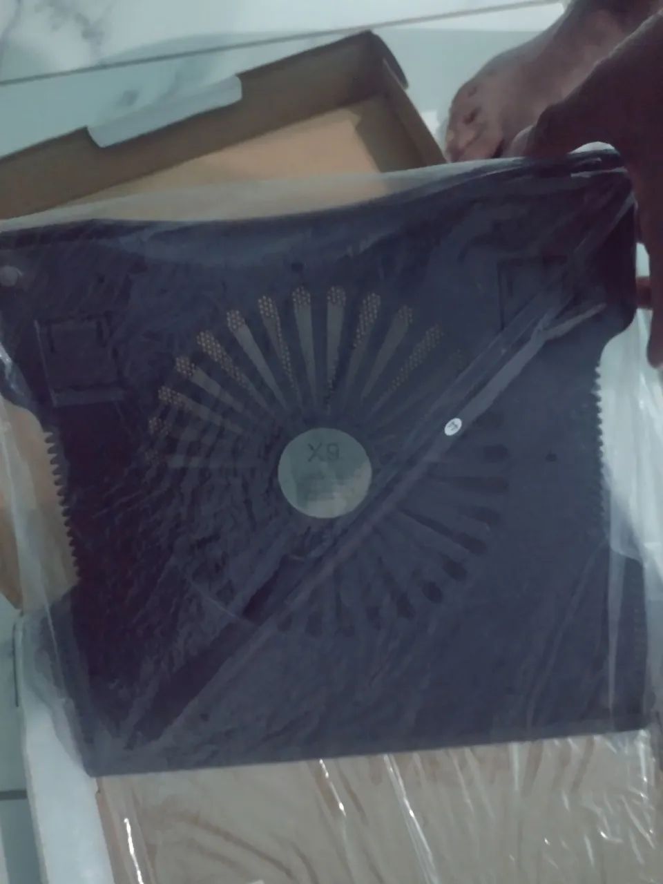 Cooler externo para notebook grande.