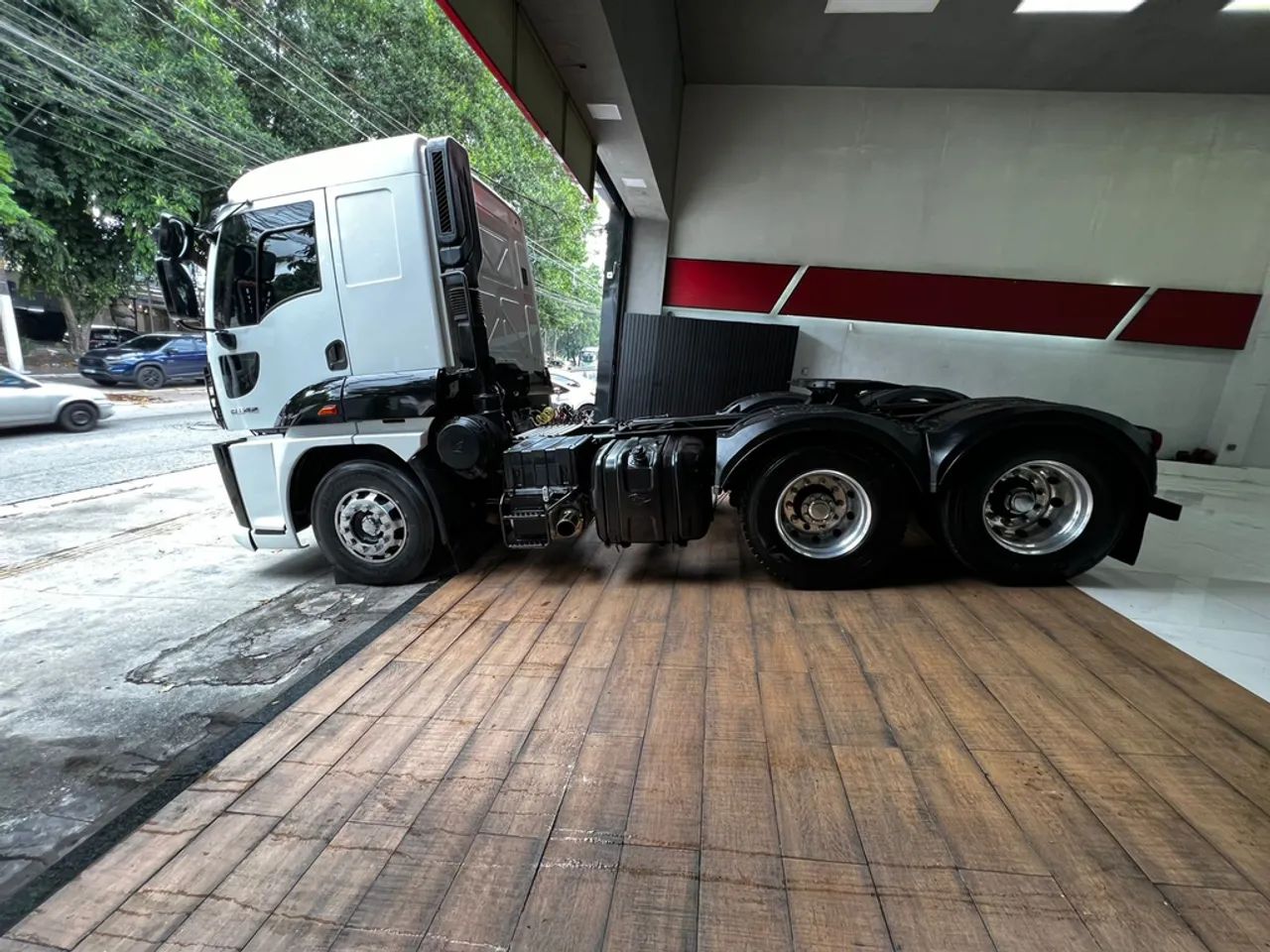 Ford CARGO Diesel Automático - Foto 5