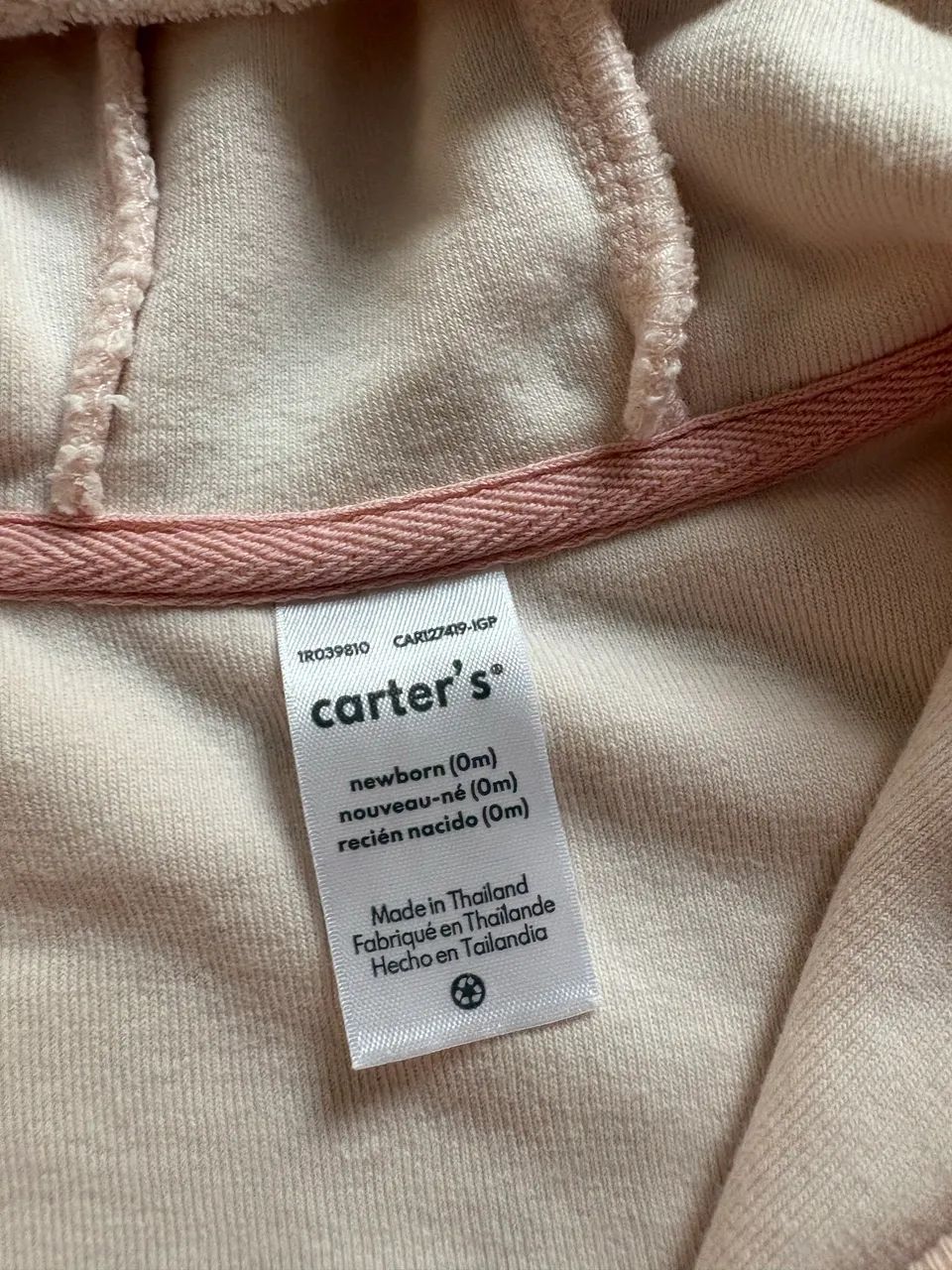 Lindo kit com 2 bodies da Carter's para seu bebê prematuro. 