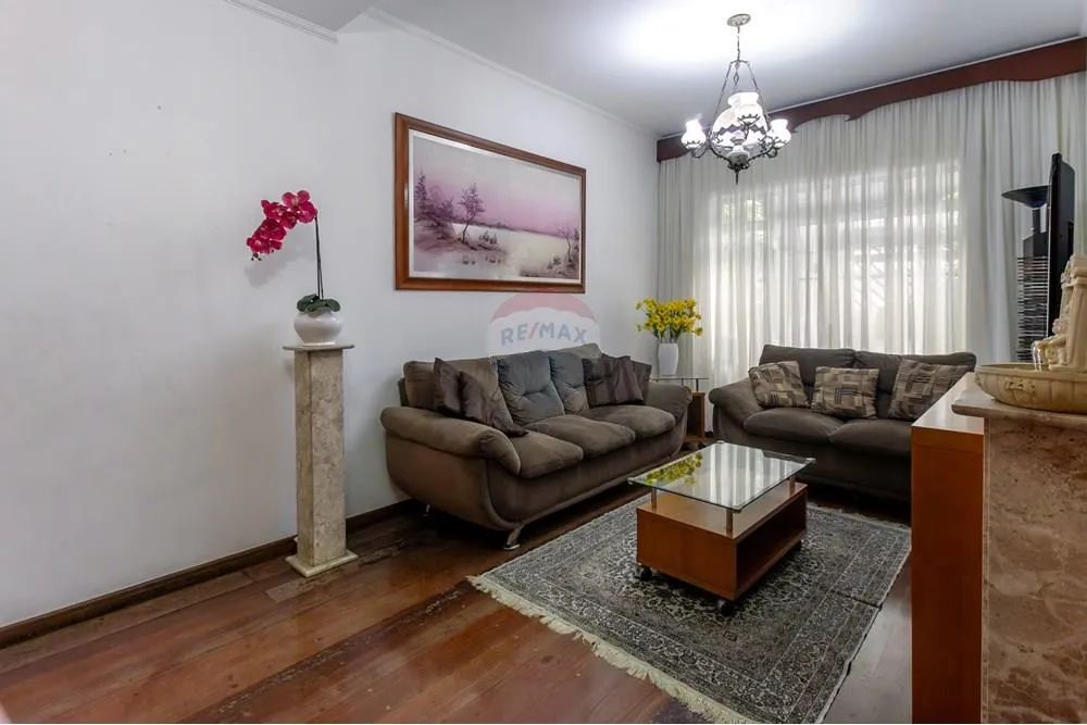 Casa Espetacular: 4 Quartos, Terraço e Churrasqueira - Foto 2