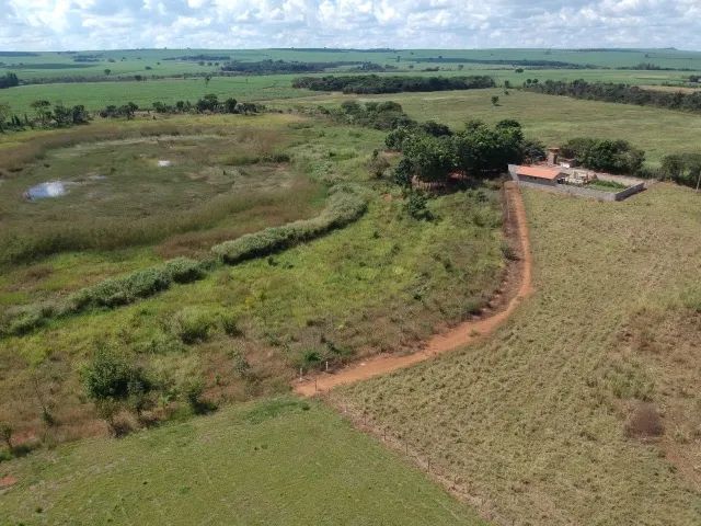 Vende-se chácara 