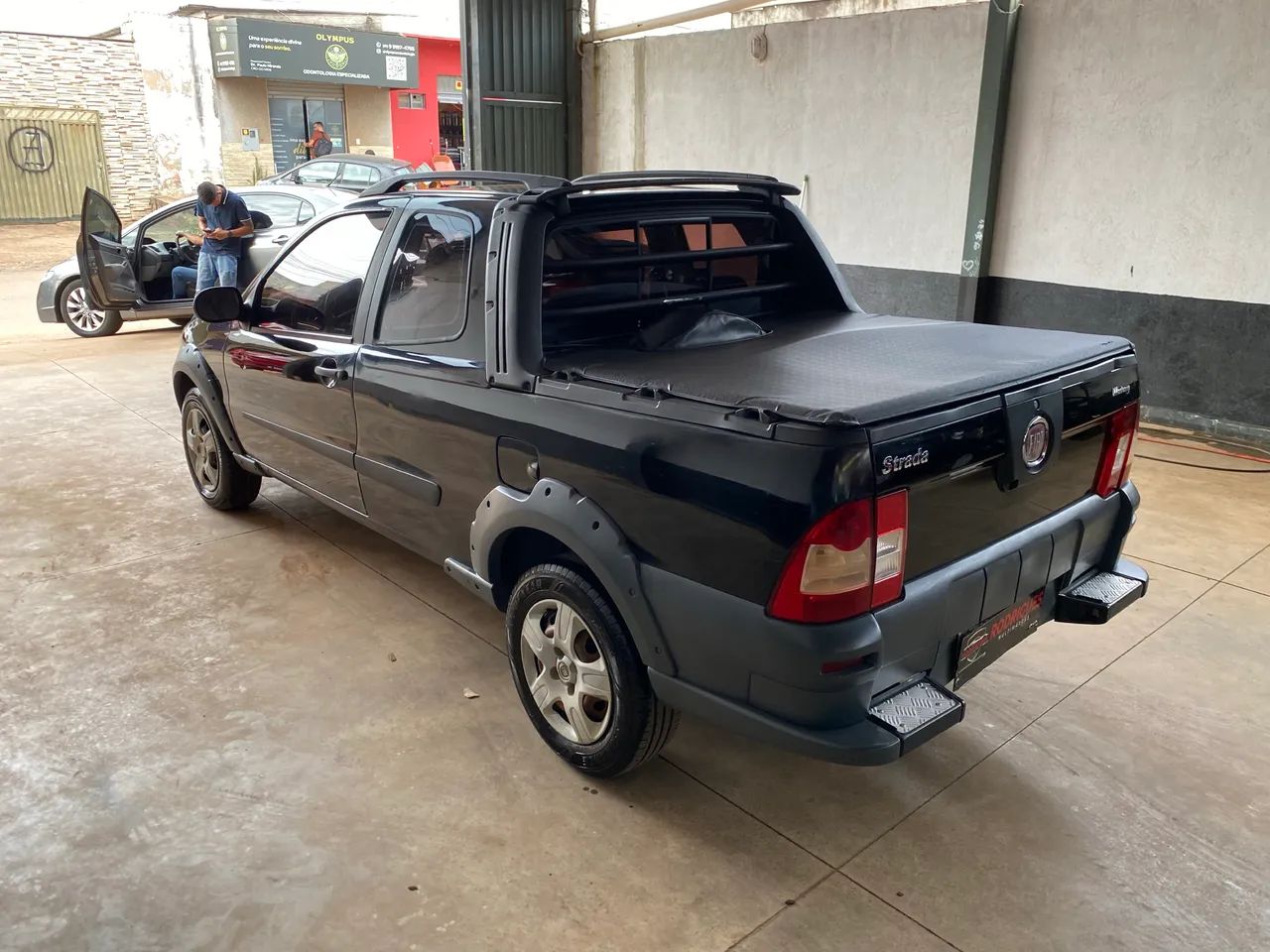 Fiat Strada Working Celeb.1.4 Fire Flex 8V CD 2013 - Foto 2