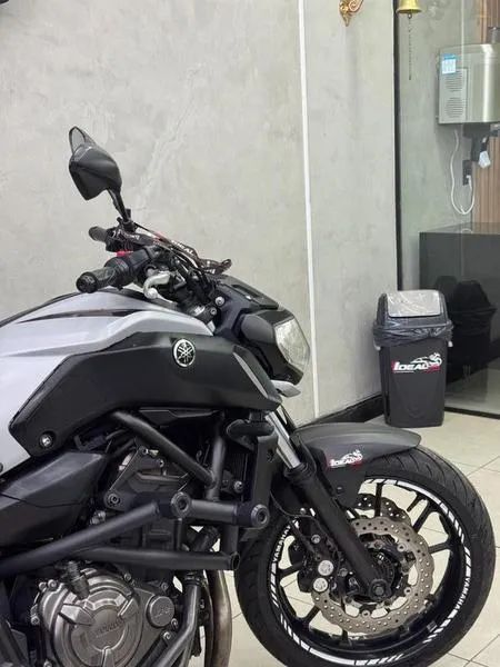 YAMAHA MT07 ABS 2020 - Foto 4