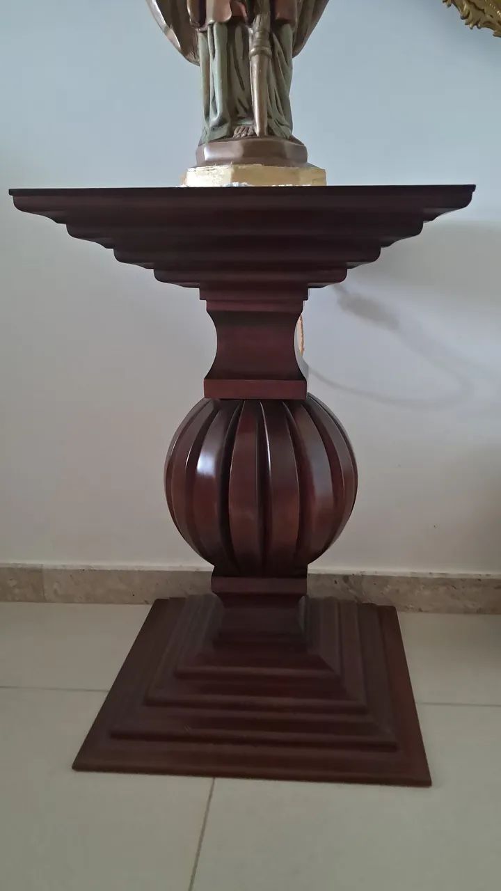 Mesa de Canto de Madeira Maciça  - Foto 5