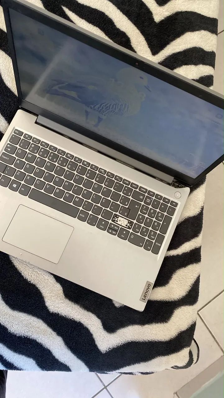 Notebook Lenovo  - Foto 2