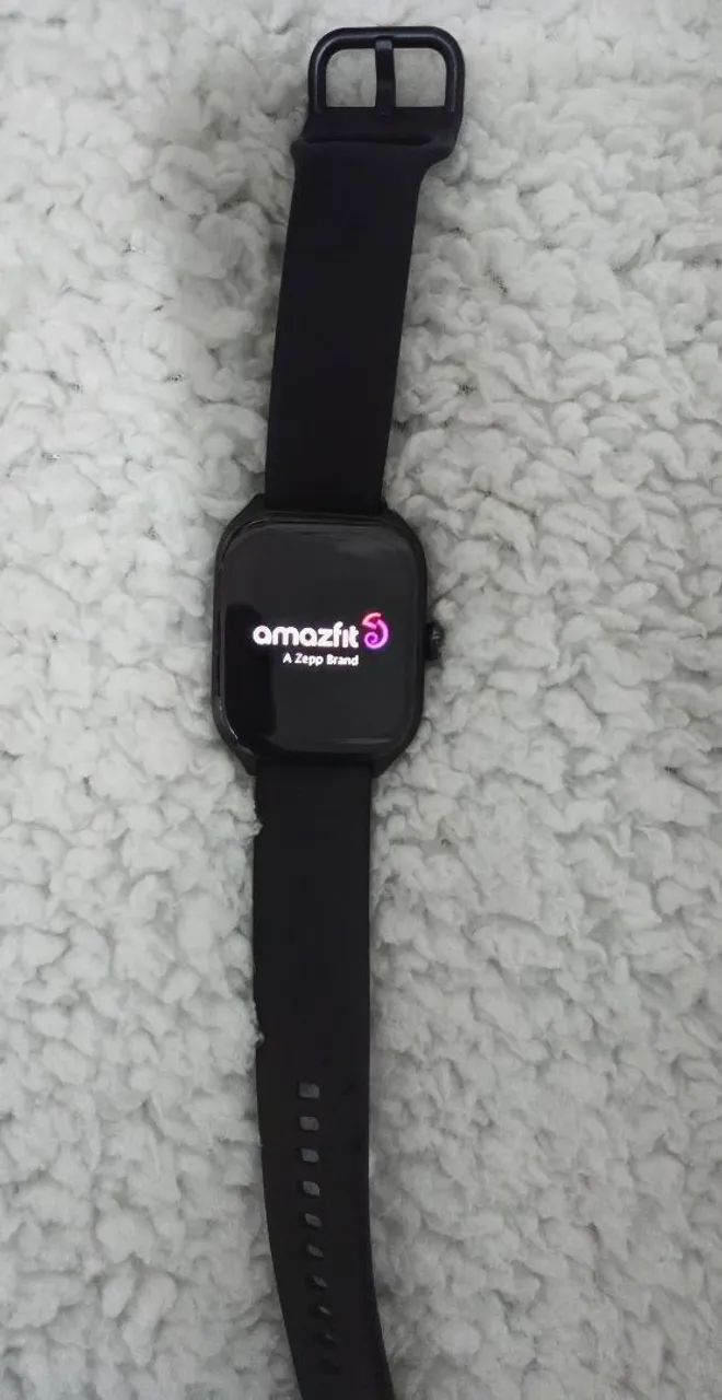 Smartwatch Amazfit GTS4, com GPS interno, sem trincado, sem defeito.