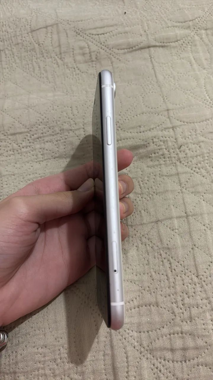 IPHONE XR 128gb Branco - Foto 3